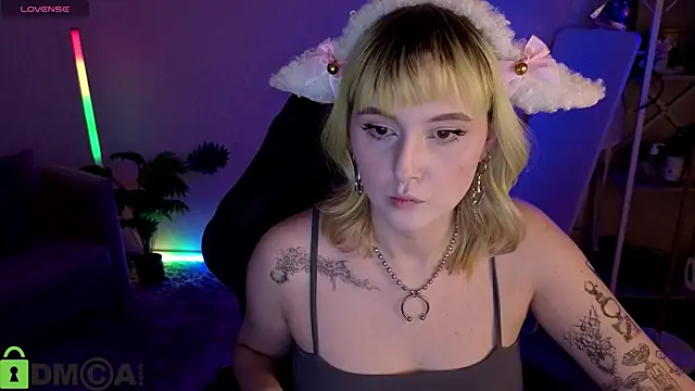 Roziett Belle online show from March 2026 08:59:02 AM