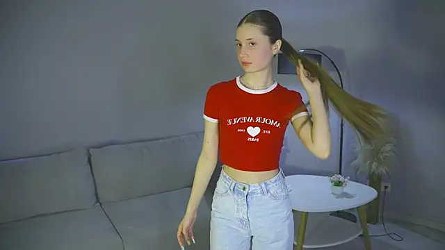 Snapshot of AleenKilogan chatting on January 2026 09:25:02 AM AleenKilogan online show from January 2026 09:25:02 AM