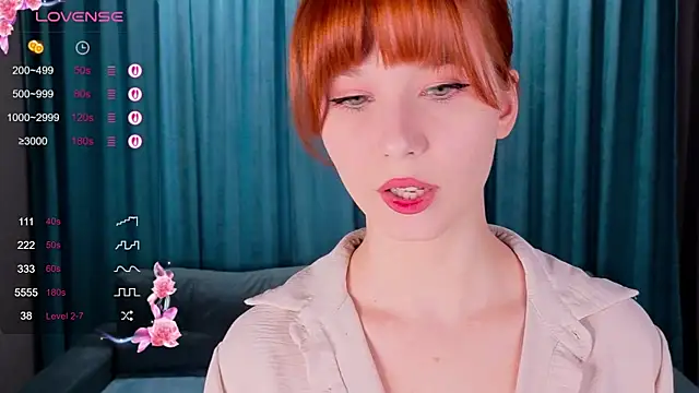 CatherineCummi online show from April 2026 07:42:02 AM