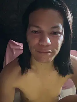 HugeAgatha online show from April 2026 11:32:02 PM