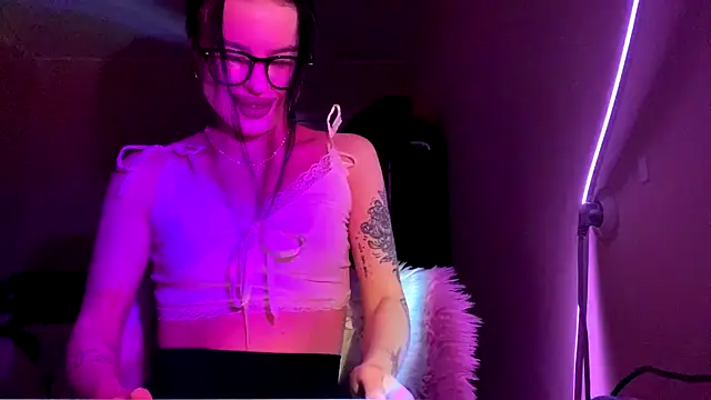 AkilahMilke online show from January 2026 07:52:02 PM