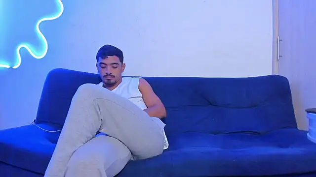 valeria huston online show from February 2026 07:12:01 PM