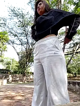 Snapshot of ThamaraGen_ chatting on February 2026 01:54:01 PM ThamaraGen online show from February 2026 01:54:01 PM