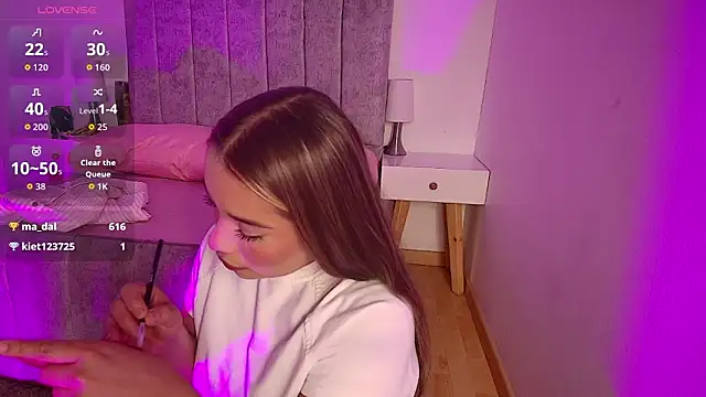 Lucy Carson  online show from March 2026 03:45:02 AM