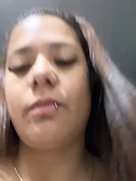 Snapshot of Pretty__Milf chatting on February 2026 09:30:02 AM Pretty Milf online show from February 2026 09:30:02 AM