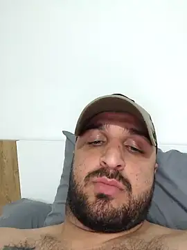 Mertozer01 online show from March 2026 01:31:02 AM