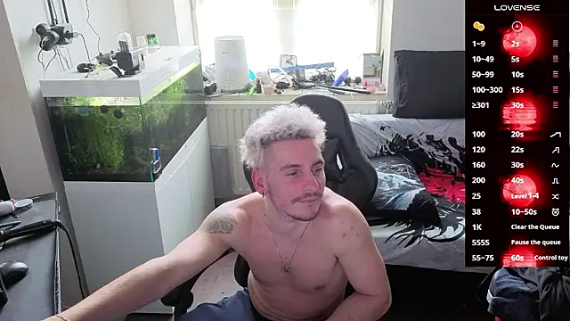 Rayzel White online show from March 2026 01:08:01 PM