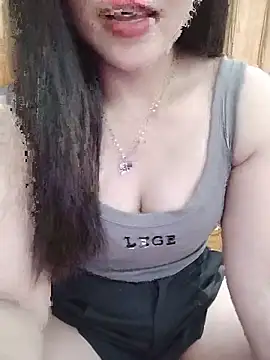 Snapshot of MaiNgoc_sexy chatting on June 2026 04:05:01 AM MaiNgoc sexy online show from June 2026 04:05:01 AM