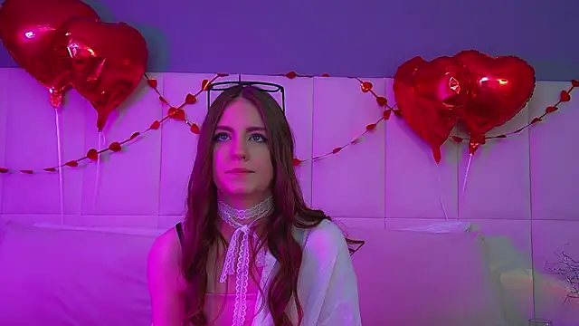 Snapshot of SofiaSarvain chatting on February 2026 06:08:01 AM SofiaSarvain online show from February 2026 06:08:01 AM