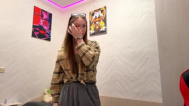 Snapshot of LaurynKand chatting on January 2026 06:07:02 AM LaurynKand online show from January 2026 06:07:02 AM