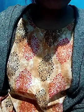 Snapshot of shiny_lily03 chatting on January 2026 03:39:01 PM shiny lily03 online show from January 2026 03:39:01 PM