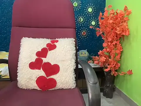Brown-beauty online show from June 2026 09:04:01 PM