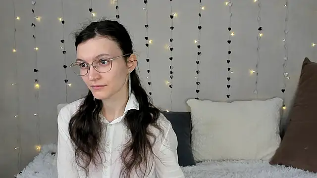 ThoraMarola online show from February 2026 05:04:01 AM