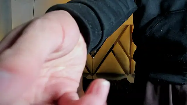 miaanddemian online show from January 2026 11:26:01 AM