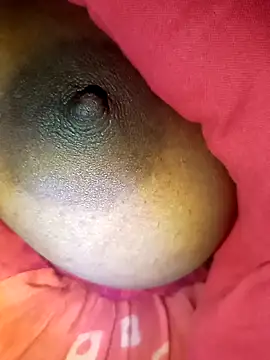 AFRUJA95 online show from January 2026 10:35:02 PM