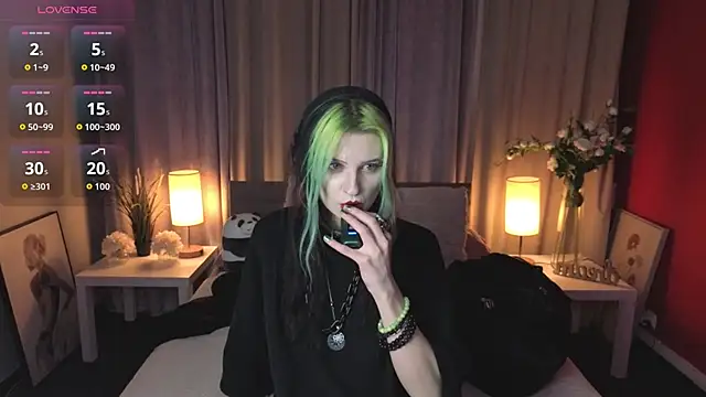 Snapshot of ToxicKittyy chatting on February 2026 09:07:01 PM ToxicKittyy online show from February 2026 09:07:01 PM