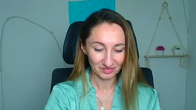 Diana Sweeet  online show from February 2026 12:28:01 PM