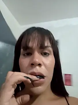 Snapshot of julleane chatting on January 2026 01:20:02 AM julleane online show from January 2026 01:20:02 AM