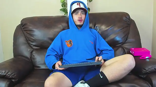 Salvattore Muller online show from February 2026 06:26:01 AM