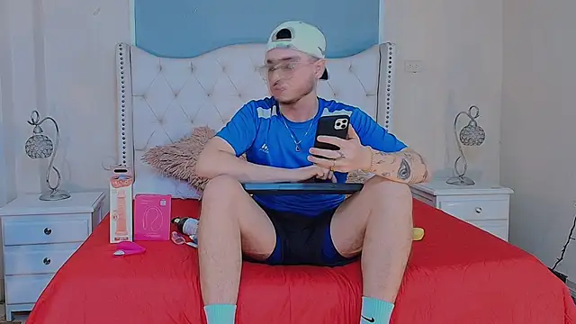 Salvattore Muller online show from March 2026 04:46:01 PM