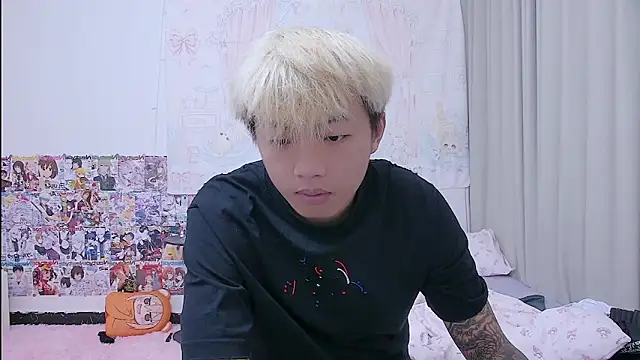 Chocolates-001 online show from April 2026 11:57:02 AM