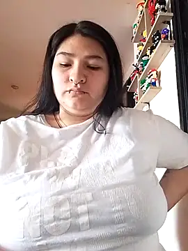 Snapshot of LauraHorny69 chatting on April 2026 03:32:01 PM LauraHorny69 online show from April 2026 03:32:01 PM