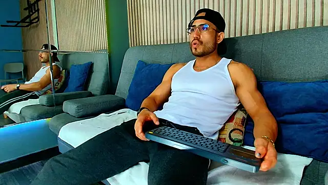 Vans Ross online show from February 2026 06:59:02 PM