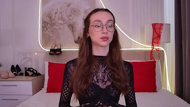Emily Simon online show from June 2026 05:35:02 AM