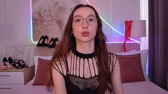 Emily Simon online show from July 2026 05:02:02 AM