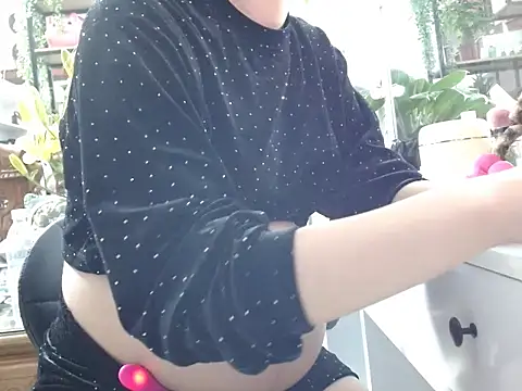 Snapshot of Mika-Spa21 chatting on February 2026 08:29:02 AM Mika-Spa21 online show from February 2026 08:29:02 AM