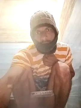 Snapshot of Hairymax_boy chatting on January 2026 03:49:02 PM Hairymax boy online show from January 2026 03:49:02 PM