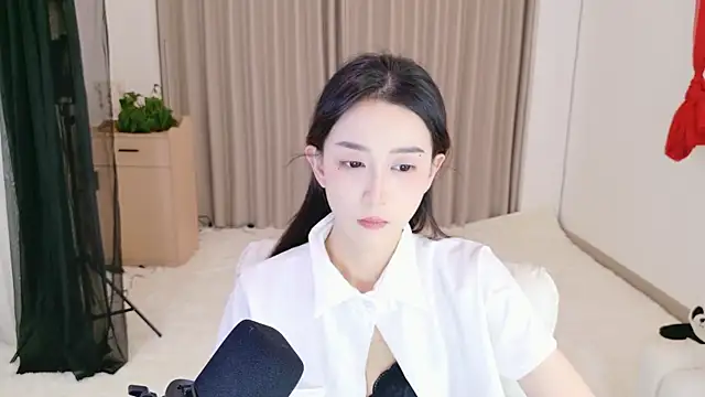 Snapshot of Dancing-Coco12 chatting on February 2026 01:37:02 PM Dancing-Coco12 online show from February 2026 01:37:02 PM