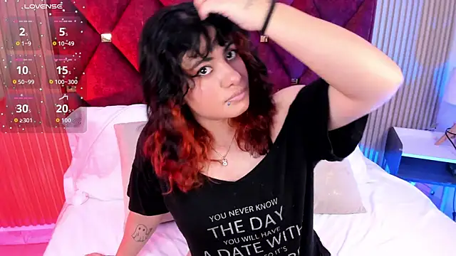 DakotaMoonn online show from February 2026 12:44:02 PM