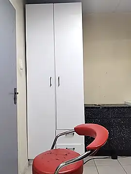 LUNAARXO1 online show from April 2026 01:28:02 AM