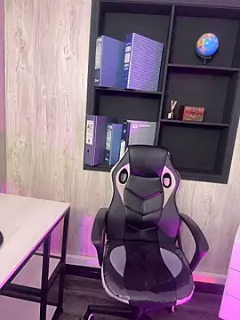 elodie rouge online show from March 2026 01:34:02 AM