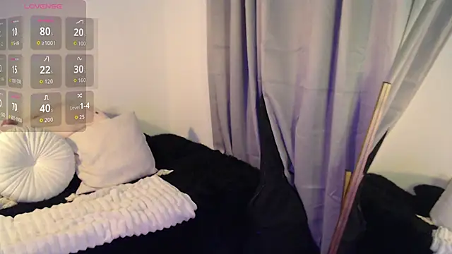 Mia Volkova  online show from February 2026 11:25:01 PM