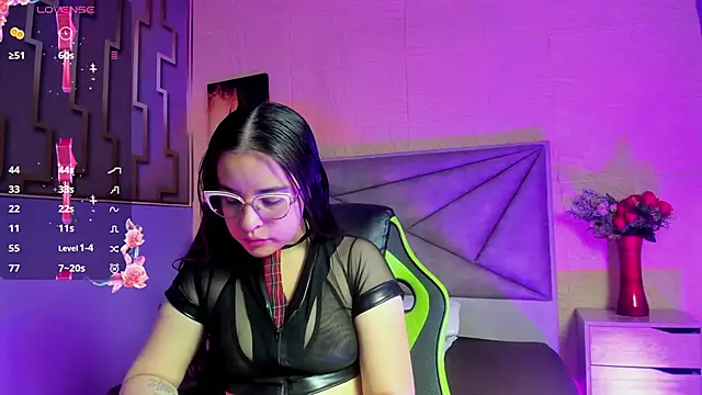 Snapshot of valeri_sotoo chatting on February 2026 01:19:01 PM valeri sotoo online show from February 2026 01:19:01 PM