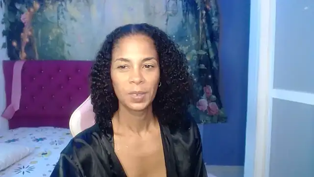 Snapshot of rosa_skinny chatting on June 2026 02:20:02 PM rosa skinny online show from June 2026 02:20:02 PM
