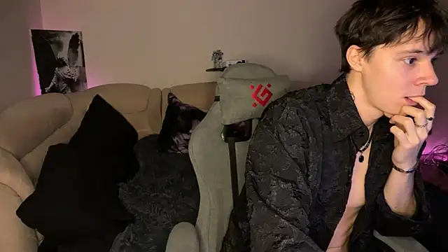 VanthonyV online show from January 2026 04:49:02 AM