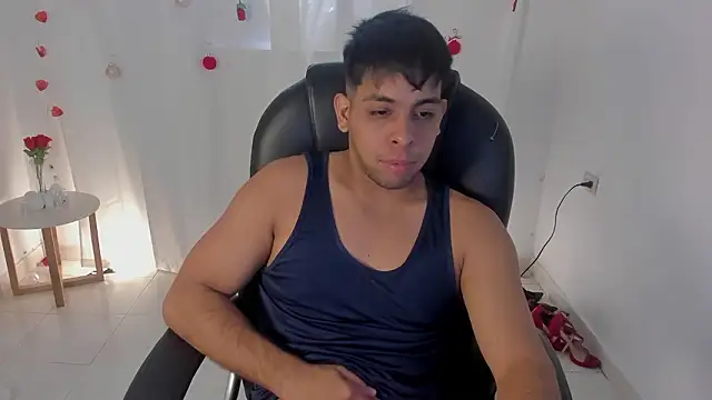 Snapshot of shooting_wilson chatting on February 2026 06:37:02 PM shooting wilson online show from February 2026 06:37:02 PM