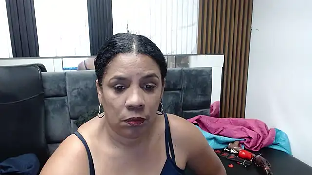 Zeyllyjhonson online show from July 2026 03:29:01 PM