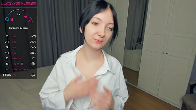 RoxanneComisky online show from February 2026 07:07:01 AM