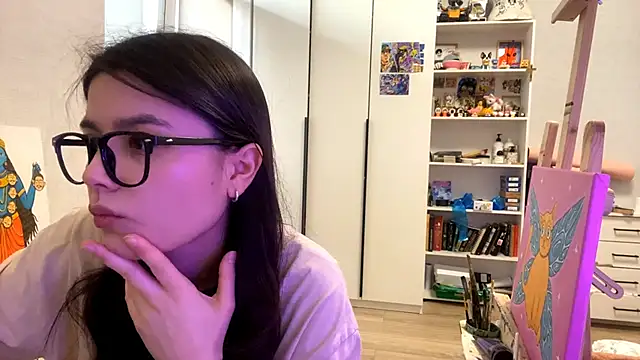 Snapshot of SaintMari chatting on May 2026 02:22:01 PM SaintMari online show from May 2026 02:22:01 PM