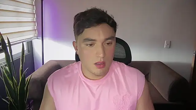 Robyn Rocki online show from February 2026 04:48:01 PM