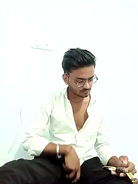 sdgjjkkmm online show from February 2026 12:59:02 PM