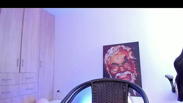 JulzLopez  online show from March 2026 08:12:02 PM