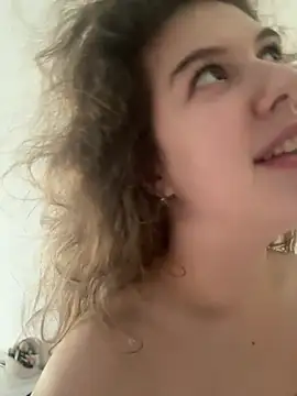 Snapshot of LilianBliss chatting on July 2026 08:31:01 AM LilianBliss online show from July 2026 08:31:01 AM