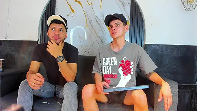 Snapshot of Angel_Villareal chatting on February 2026 05:04:01 AM Angel Villareal online show from February 2026 05:04:01 AM