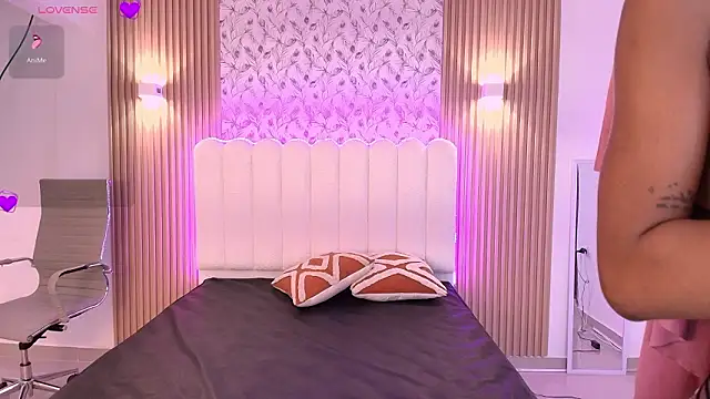 Amira Alzahra online show from March 2026 05:11:01 AM