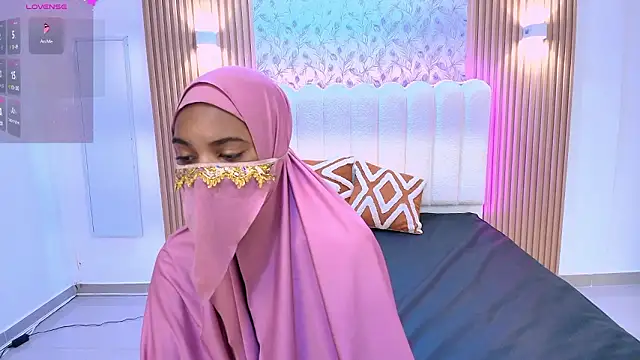 Amira Alzahra online show from March 2026 05:13:01 AM